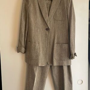 Jones New York Women's Tan Blazer and Pants Set